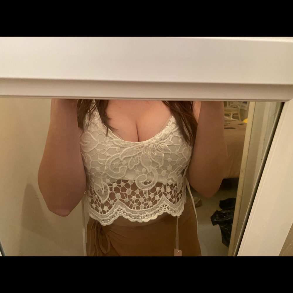 Cropped knit top